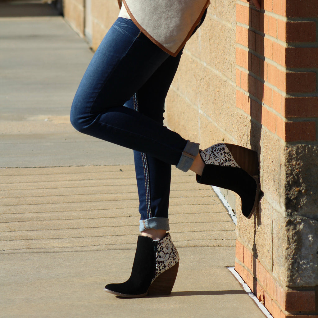 Very Volatile Movement Black w Lace Bootie All Dec d Out All